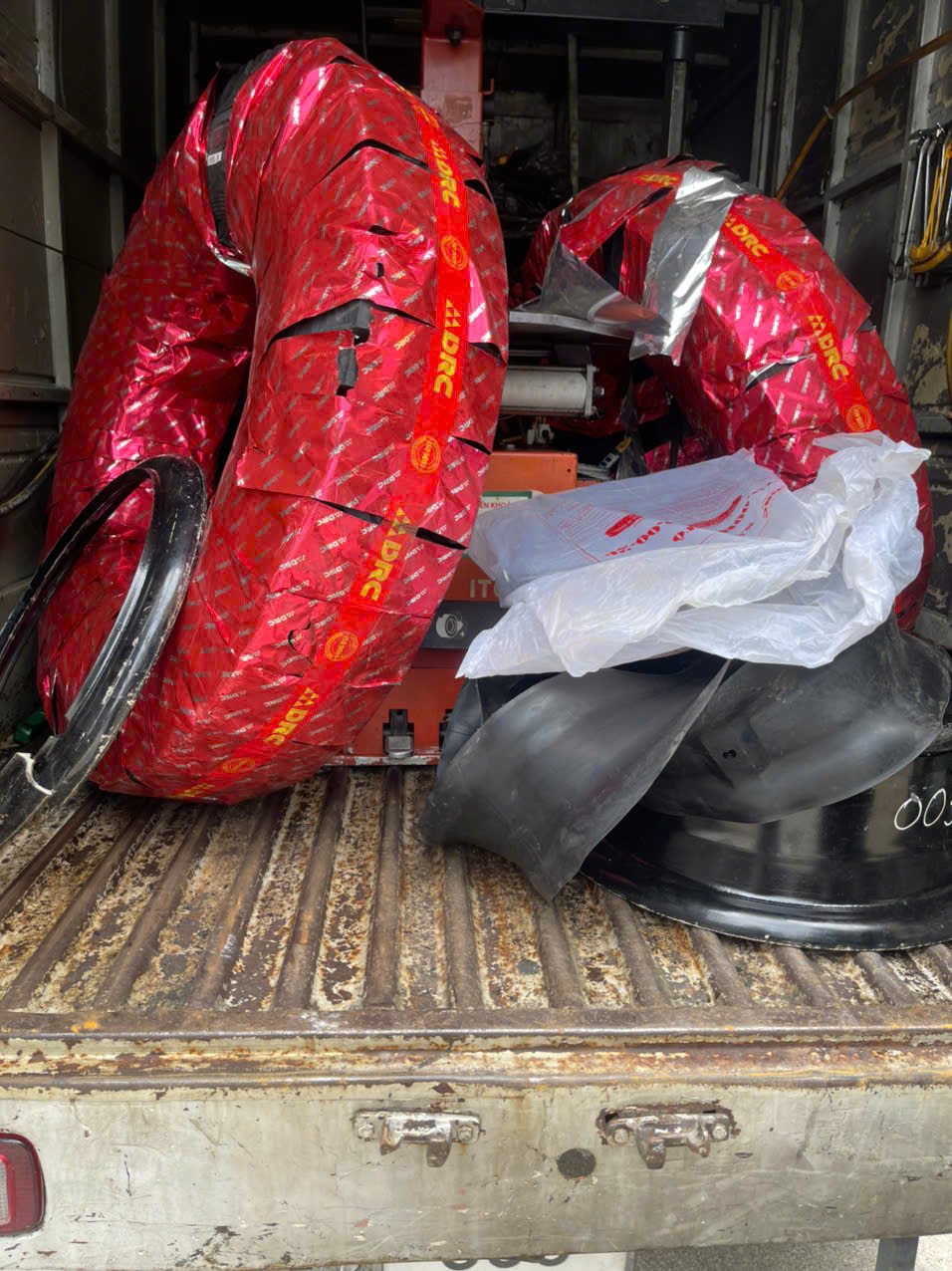 VÁ VỎ LƯU ĐỘNG 24/24 THÀNH CÔNG