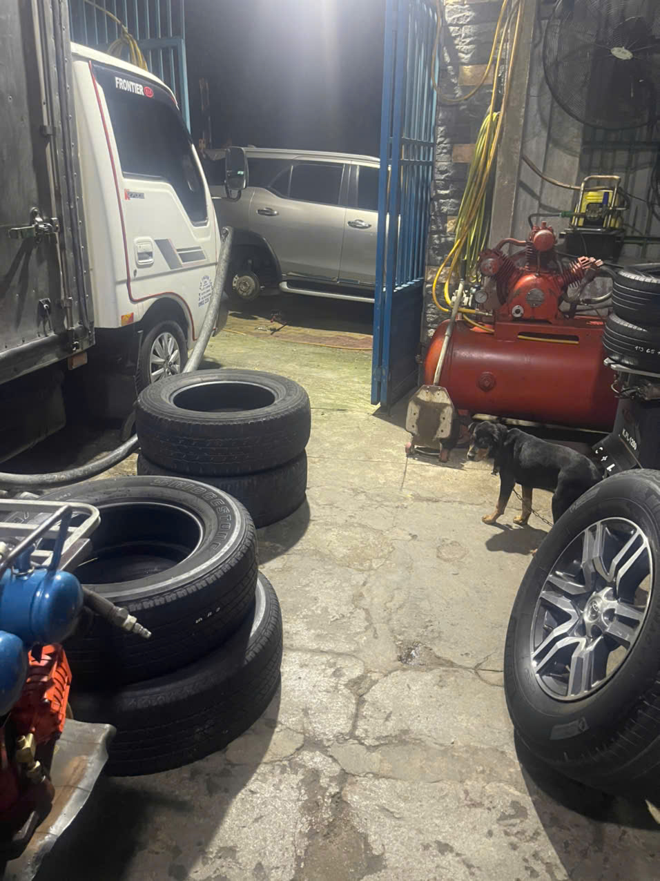 VÁ VỎ LƯU ĐỘNG 24/24 THÀNH CÔNG