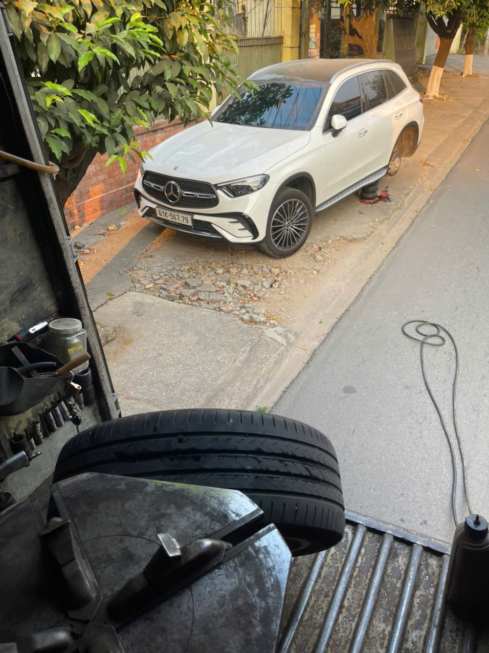 VÁ VỎ LƯU ĐỘNG 24/24 THÀNH CÔNG