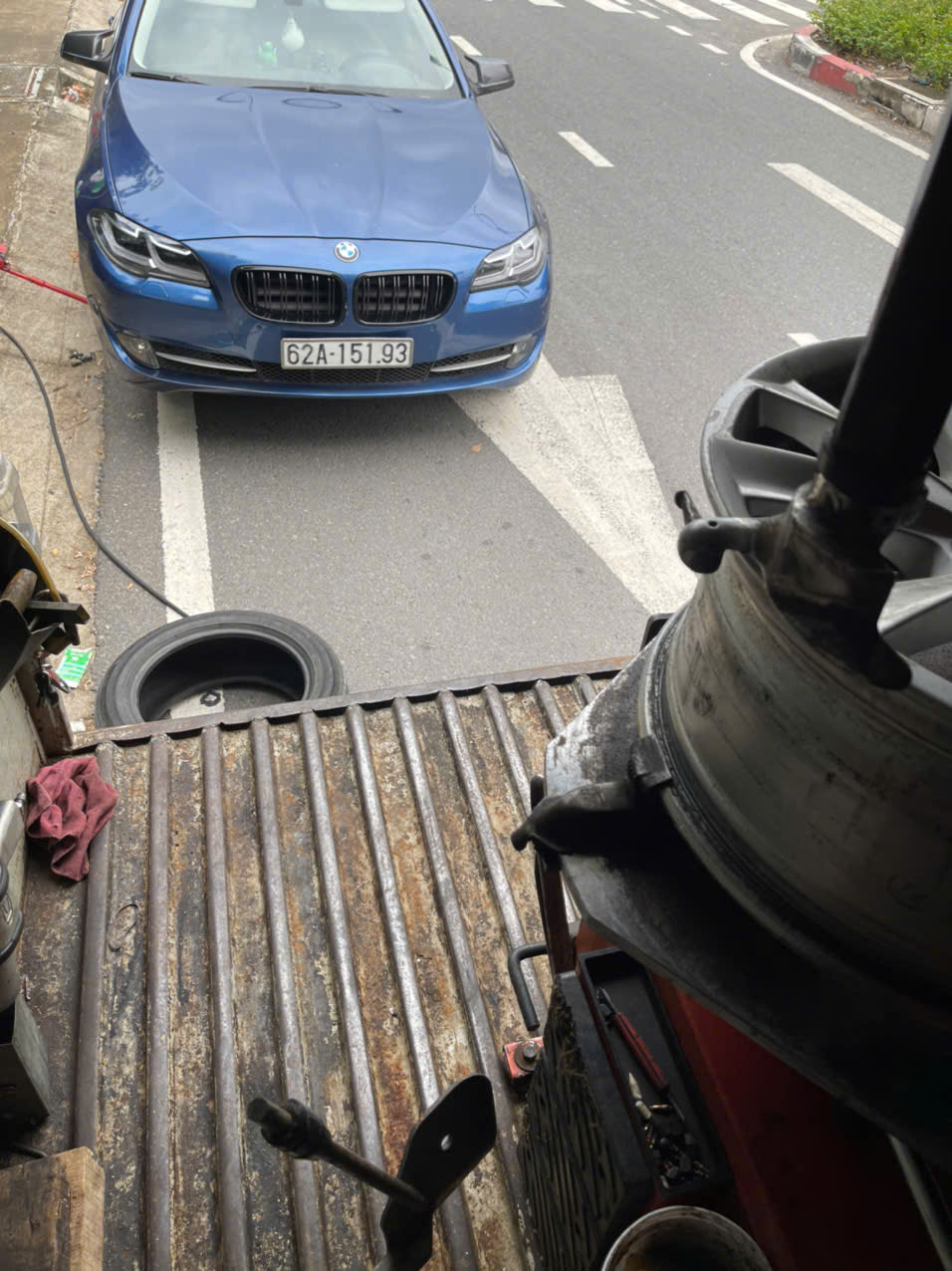 VÁ VỎ LƯU ĐỘNG 24/24 THÀNH CÔNG